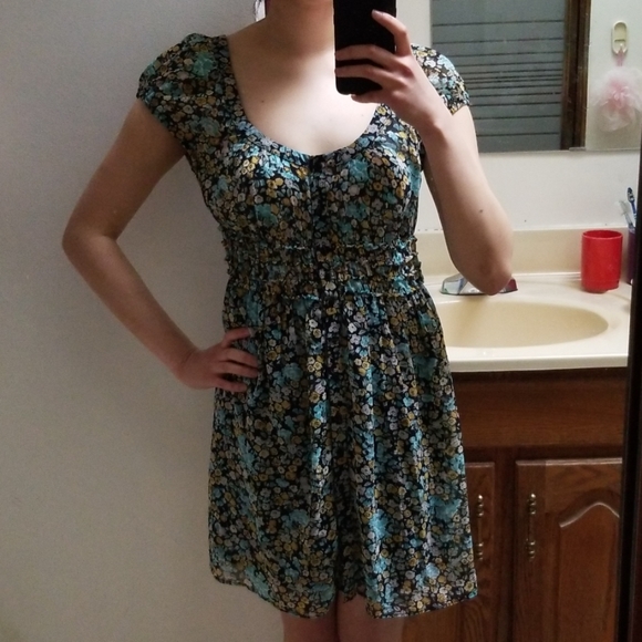 Zara Basic scoop neck floral dress xs - Picture 7 of 8